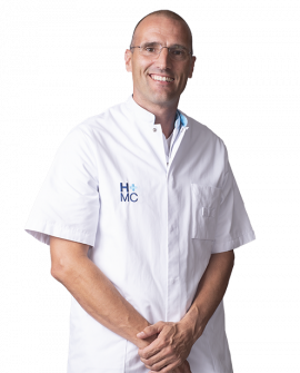 Anesthesioloog-pijnspecialist C.F. den Hartog HMC