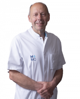 Chirurg dr. J.W.A. Oosterhuis HMC