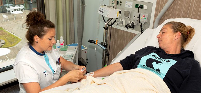 infuus op verpleegafdeling oncologie