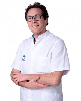 Internist-hematoloog dr. Y.W. van den Berg HMC