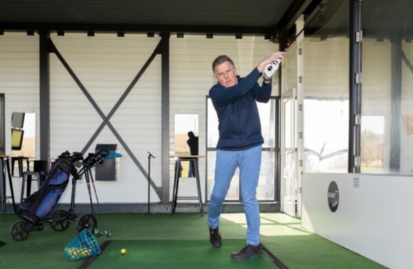 Toon heeft Parkinson en wordt behandeld in HMC: 'Je verzint het niet maar golfen gaat beter dan ooit'