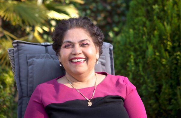 Minakamoeri is nierpatiënt en kreeg corona. Zou de eerste Covid-19 vaccinatie haar al beschermen?