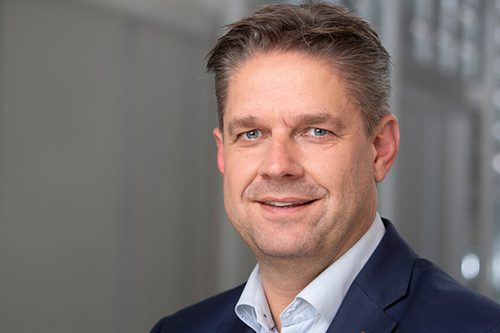 dhr. drs. M. Wiesenekker (CFO) HMC